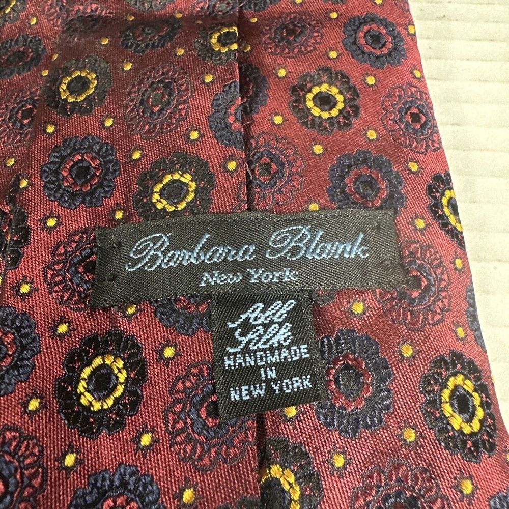 Barbara Blank Neck Tie Burgundy Geometric 100% Silk Made NYC. 60" - Picture 5 of 5